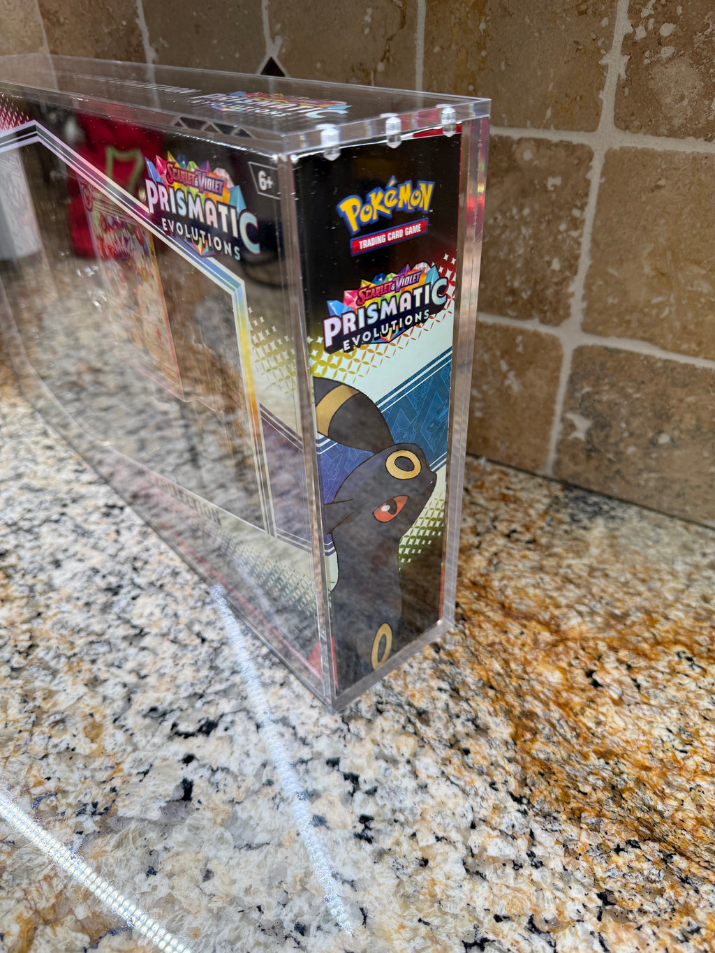 Pokémon Prismatic Figurine Collection Acrylic Case Magnetic Lid