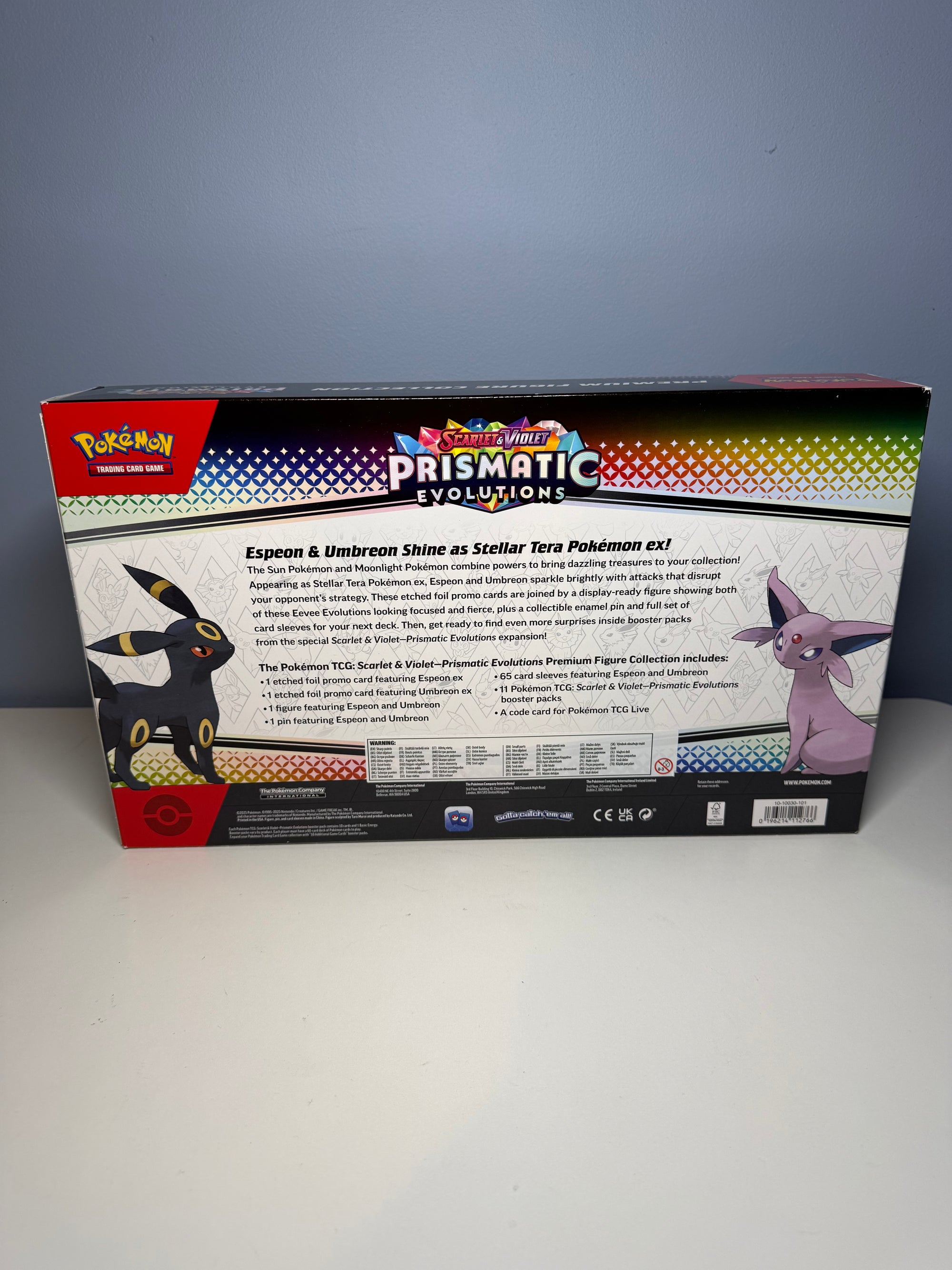 Pokémon: Prismatic Evolutions Premium Figure Collection - SV